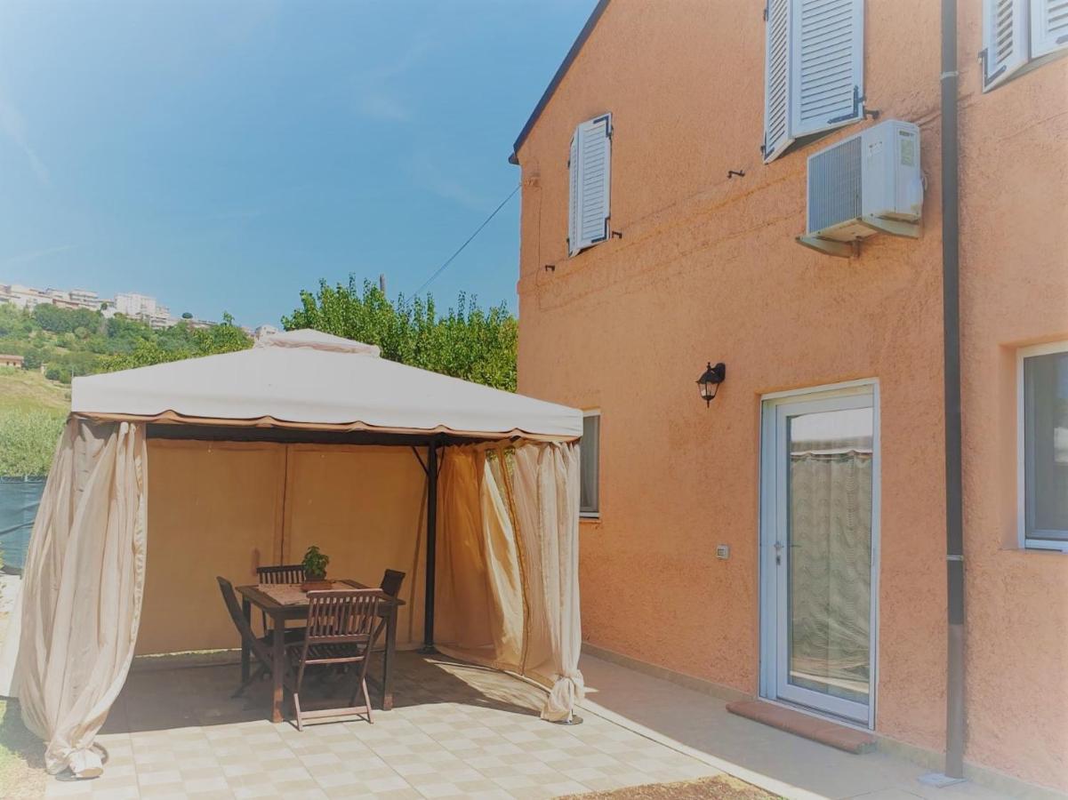 A Casa De Fiore Montegranaro Exterior photo